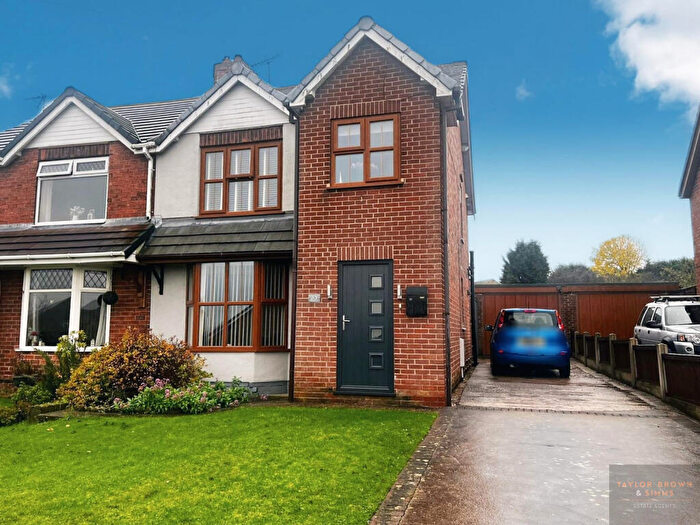 3 Bedroom Semi Detached House For Sale In Douglas Avenue, Heanor, Derbyshire, DE75