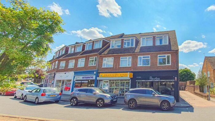 3 Bedroom Flat To Rent In Bradmore Green, Brookmans Park, AL9