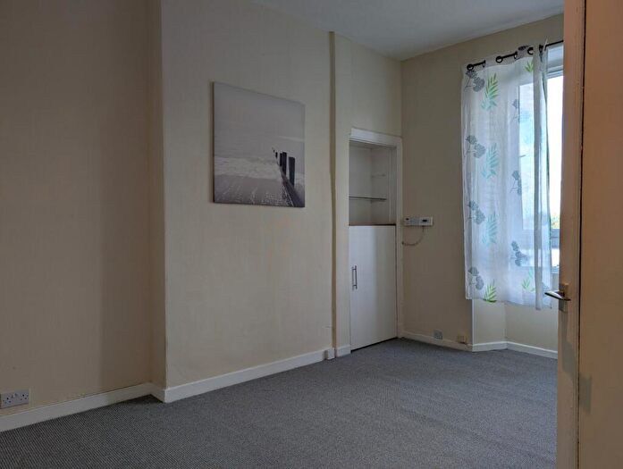 1 Bedroom Terraced House To Rent In Roseburn Street, Edinburgh, Midlothian, EH12