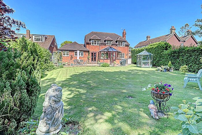 4 Bedroom Detached House For Sale In Wycombe Road, Prestwood, Great Missenden, HP16