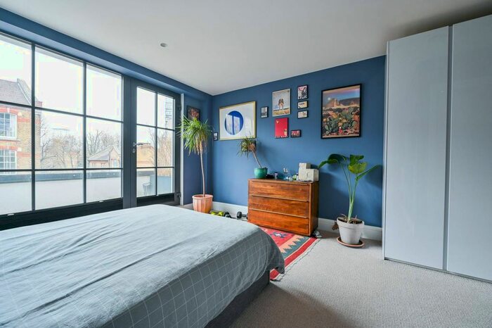 1 Bedroom Flat To Rent In Koops Mill Mews, Bermondsey, London, SE1