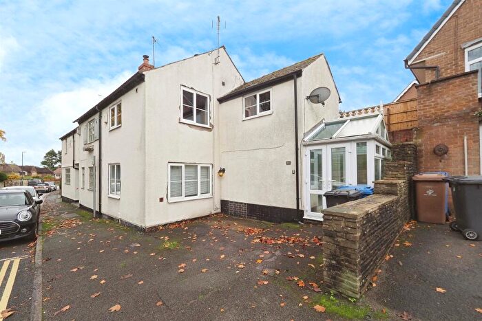 2 Bedroom Character Property For Sale In Park Lane, Allestree, Derby, DE22