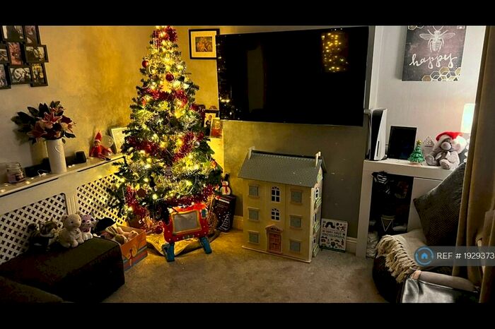 2 Bedroom Terraced House To Rent In Shortlands Road, Sittingbourne, ME10