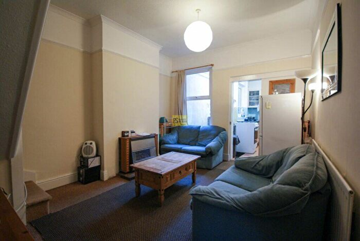 3 Bedroom Terraced House To Rent In Tiverton Road, Selly Oak, Birmingham, B29