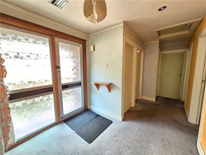 2 Bedroom Bungalow To Rent In West Drayton Road, Uxbridge, UB8