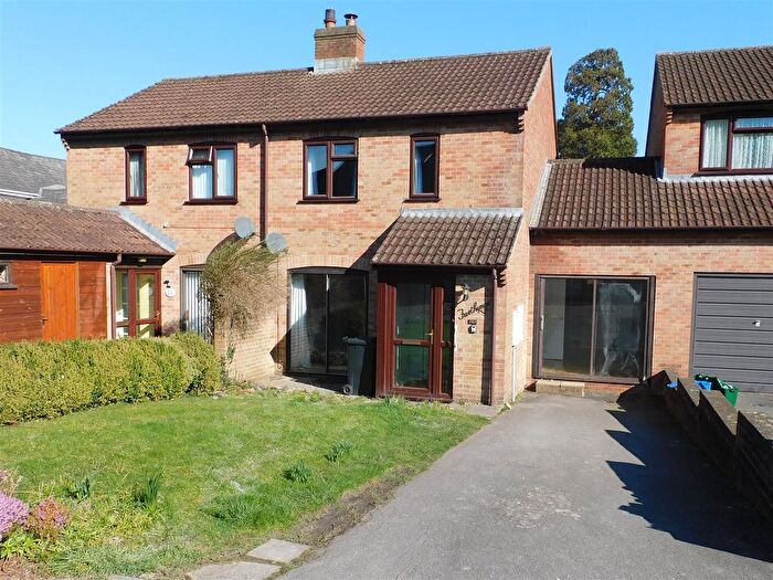 2 Bedroom Terraced House To Rent In West Close, Axminster, EX13