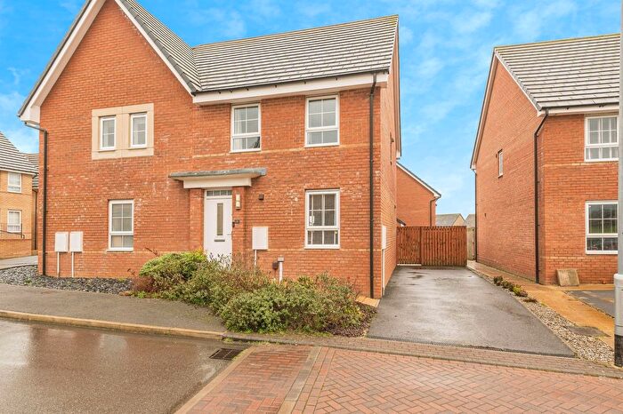 3 Bedroom Semi Detached House For Sale In Poppy Gardens, Meltham, Holmfirth, HD9