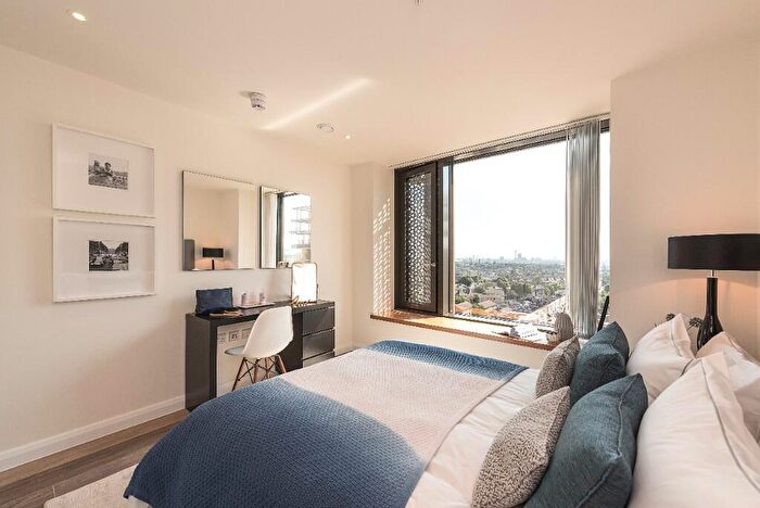 2 Bedroom Apartment To Rent In Junction Road, London, N19