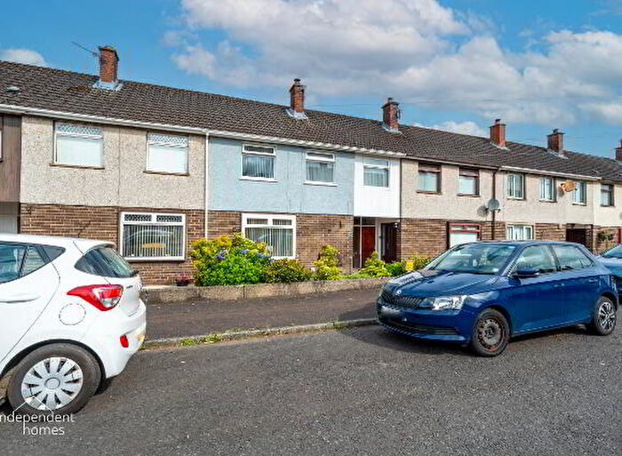 3 Bedroom Mid Terraced House For Sale In Mossvale Park, Ballyclare, BT39