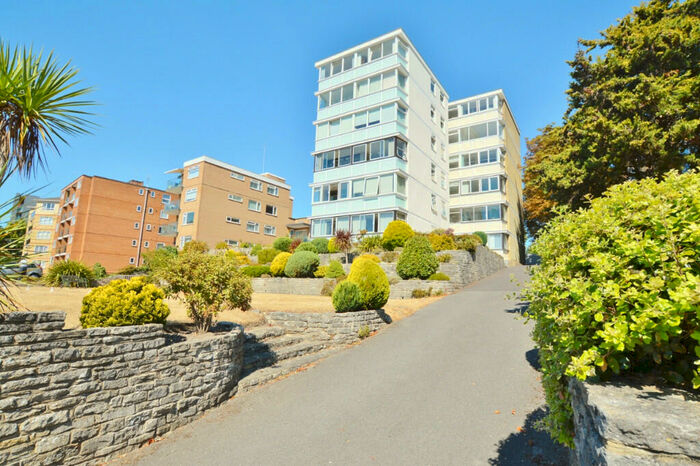 2 Bedroom Apartment To Rent In Parkstone Road, Poole, Dorset, BH15