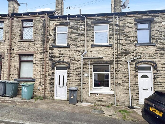 2 Bedroom Terraced House For Sale In South Parade, Cleckheaton, BD19
