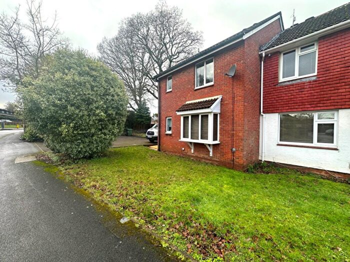 2 Bedroom Terraced House To Rent In Torridge Gardens, West End, Southampton, Hampshire, SO18