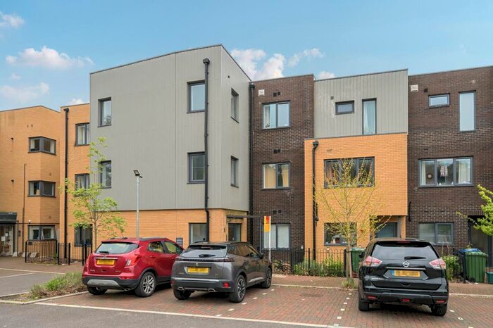 2 Bedroom Apartment To Rent In Marywood House, Headington, OX3