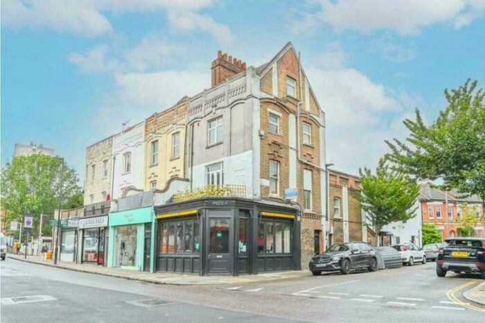 2 Bedroom Apartment To Rent In Crouch Hill, Finsbury Park, London, N4