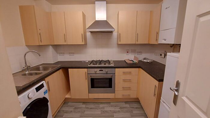 1 Bedroom Flat To Rent In Centaurus Square, St Albans, Hertfordshire, AL2