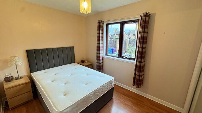 2 Bedroom Detached House To Rent In , Shieldhall Gardens Glasgow, G51