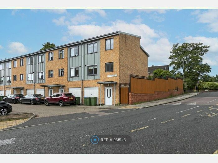 3 Bedroom End Of Terrace House To Rent In Empire Close, London, SE7