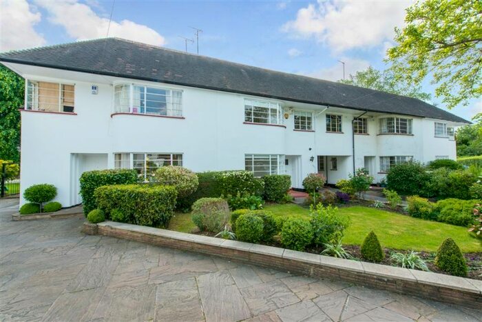 4 Bedroom Terraced House To Rent In Kingsley Close, Hampstead Garden Suburb, N2