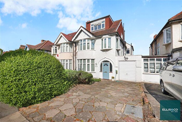 6 Bedroom Semi-Detached House For Sale In Tenterden Drive, Hendon, NW4