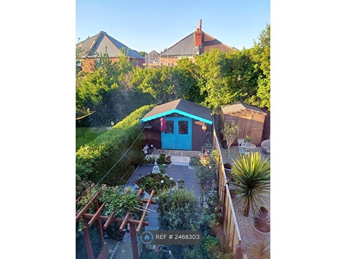 2 Bedroom Maisonette To Rent In Nortoft Road, Bournemouth, BH8