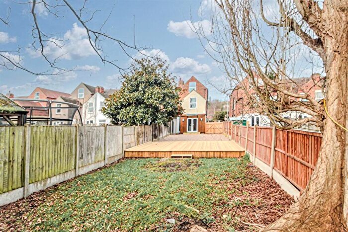 4 Bedroom End Of Terrace House For Sale In Vale Road, Colwick, Nottingham, NG4