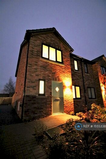 3 Bedroom Semi-Detached House To Rent In The Gravel, Mere Brow, Preston, PR4