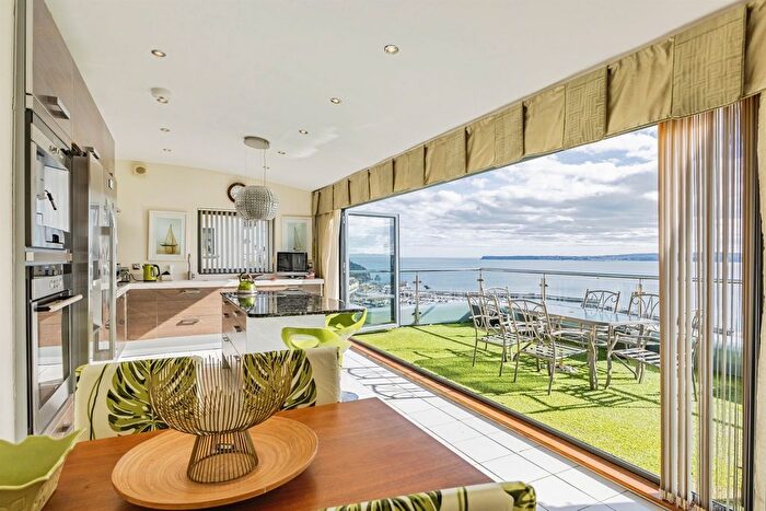 3 Bedroom Flat For Sale In Warren Road, Torquay, TQ2