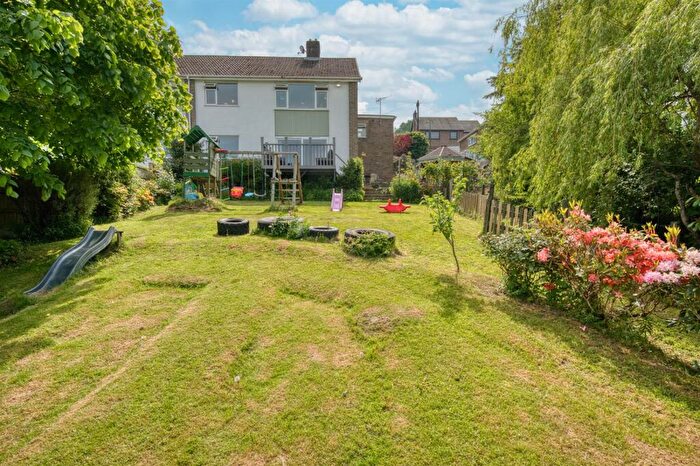 3 Bedroom Semi-Detached House For Sale In Ridgewood Drive, Cromford, DE4