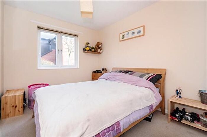 1 Bedroom Flat To Rent In North Road, Wimbledon, SW19