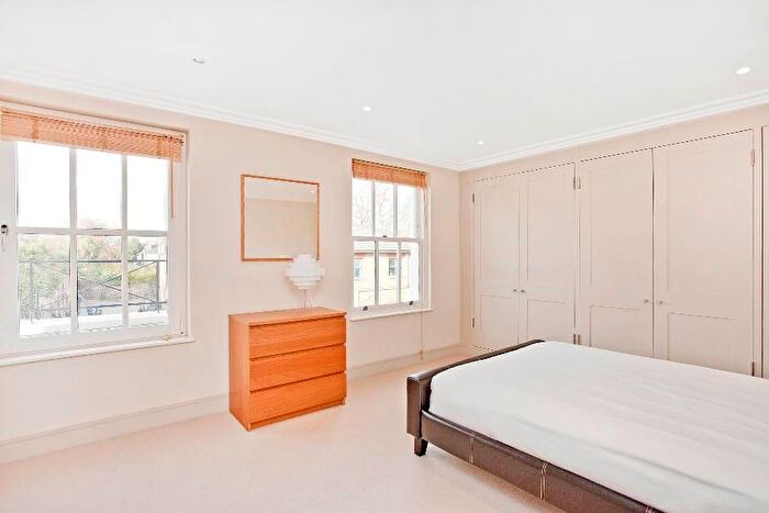 2 Bedroom Flat To Rent In Charlwood Rd, West Putney, SW15