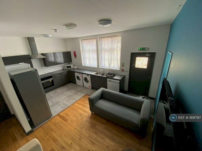 6 Bedroom Flat To Rent In Slater Street, Liverpool, L1