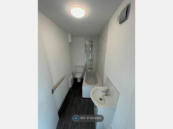 3 Bedroom End Of Terrace House To Rent In Lord Street, Crewe, CW2