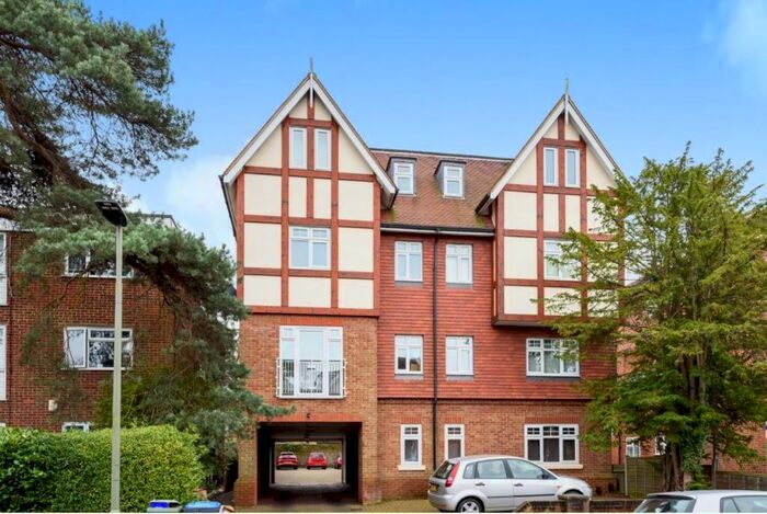 2 Bedroom Flat To Rent In Highland Road, Bromley, BR1