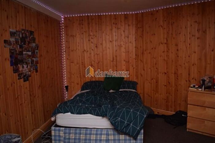 8 Bedroom Property To Rent In Hyde Park Terrace, Hyde Park, Leeds, LS6