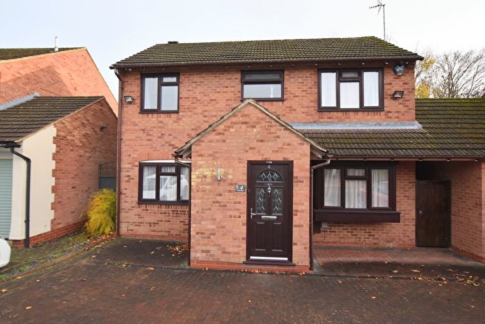 3 Bedroom Detached House To Rent In Shorham Rise, Two Mile Ash, MK8