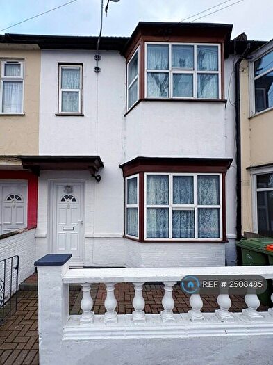 3 Bedroom Terraced House To Rent In Gresham Road, London, E16