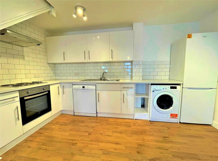 1 Bedroom Terraced House To Rent In South Street, Godalming, Surrey, GU7