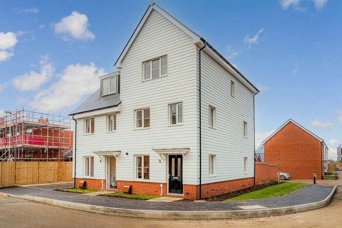 3 Bedroom Property To Rent In Smith Way, Canterbury CT1