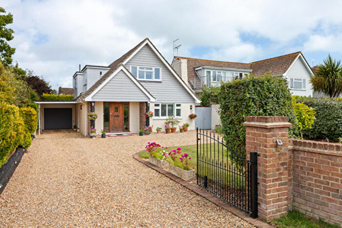 3 Bedroom Detached House For Sale In Meadow Way, Aldwick Bay Estate, West Sussex, PO21