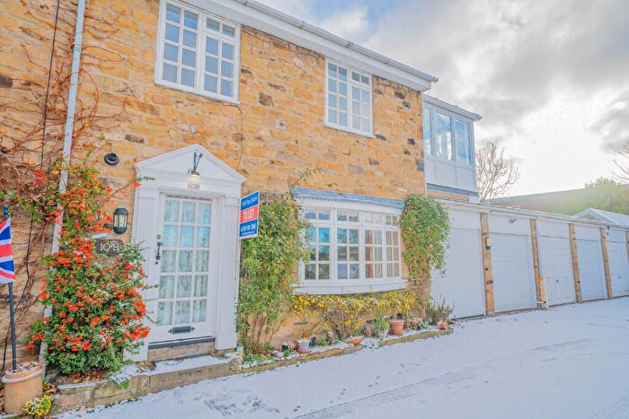 2 Bedroom Cottage To Rent In Cross Keys Lane, Low Fell, Gateshead, Tyne And Wear, NE9