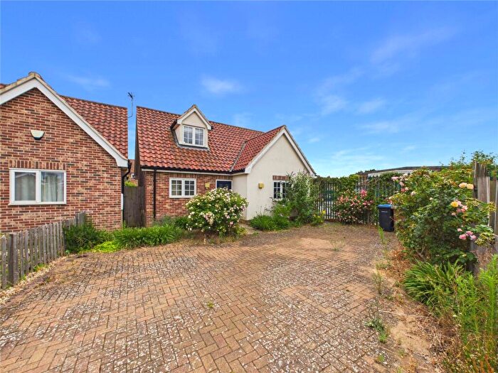 2 Bedroom Bungalow For Sale In Ravens Lane, Bramford, Ipswich, Suffolk, IP8