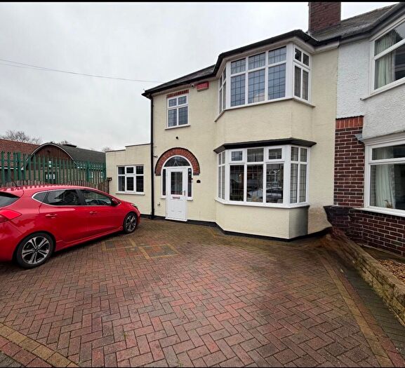 4 Bedroom Semi Detached House For Sale In Hesketh Crescent, Birmingham, B23
