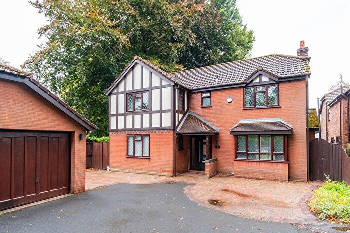 4 Bedroom Detached House For Sale In Beechfield Road, Leyland, PR25