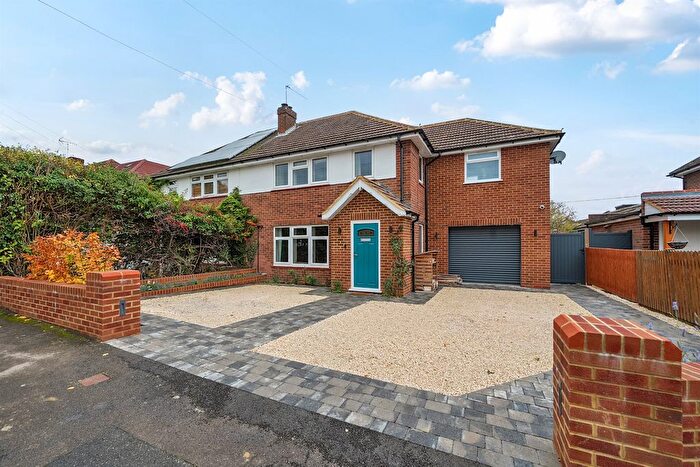 4 Bedroom Semi-Detached House For Sale In Burnt Oak, Cookham, Maidenhead, SL6