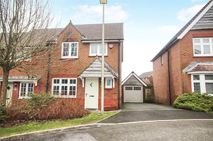 3 Bedroom End Terrace House To Rent In Kivell Close, Holsworthy, Devon, EX22