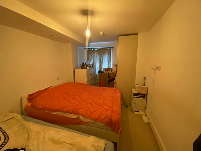 1 Bedroom Flat To Rent In Premier House, Station Road, Edgware, Greater London, HA8