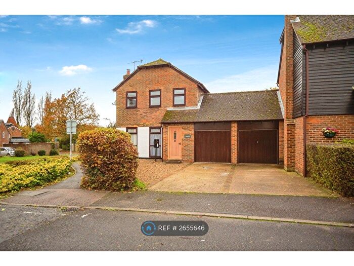 3 Bedroom Detached House To Rent In Maltings Close, Tonbridge, TN11