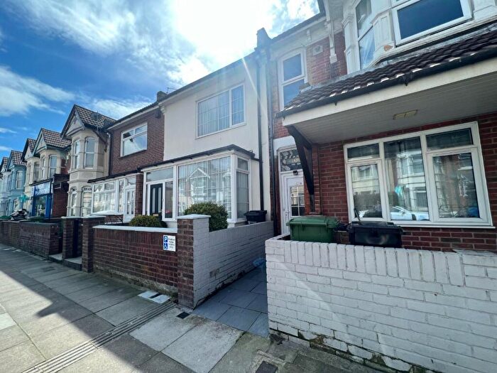 1 Bedroom Flat To Rent In Chichester Road, Portsmouth, PO2