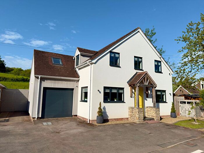 2 Bedroom Detached House For Sale In Whitbourne, Worcester, WR6
