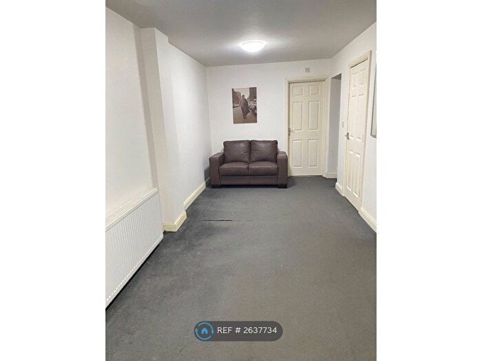 2 Bedroom Flat To Rent In Sheffield, Sheffield, S1